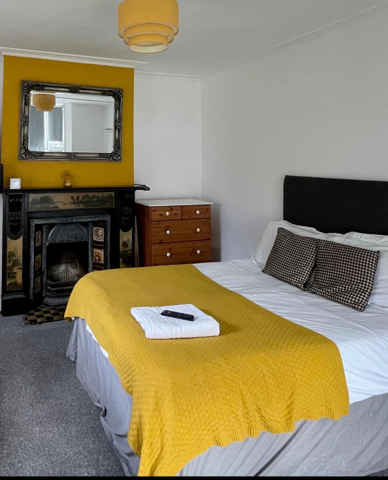 Golden Triangle Rooms Norwich Exteriör bild